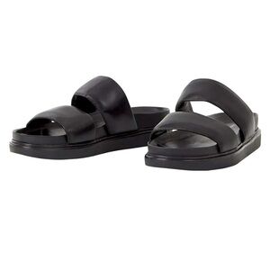 NIB Black Leather Vagabond Shoemakers “Erin” sandals Size 41 (10.5/11)